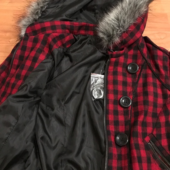 New Forever 21 large Red cube jacket with hoodies - Picture 5 of 7